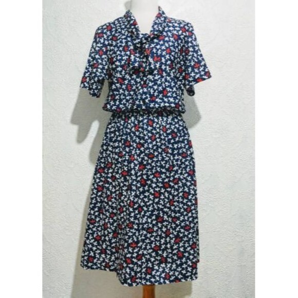 Secretary Blue White Patterned Tie Neck Dress S M Vintage 80s B39 Shirtdress - Picture 1 of 5